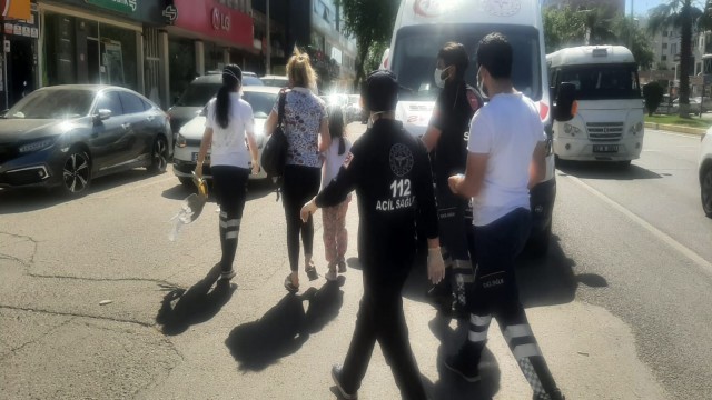 İki otomobil çarpıştı: 2 yaralı