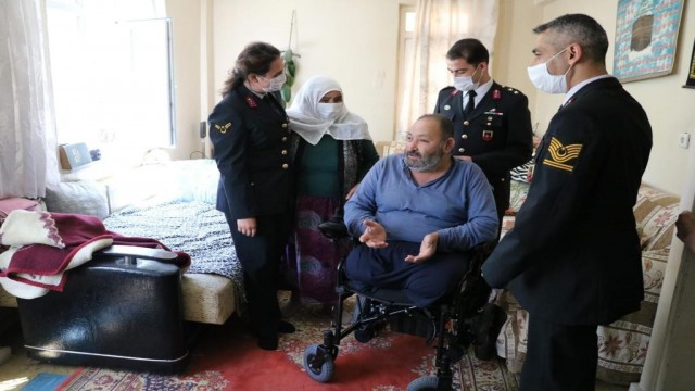 İl Jandarma Komutanlığından anlamlı bağış