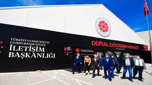 İletişim Başkanlığı Dijital Gösterim Merkezi bir yıl boyunca açık kalacak