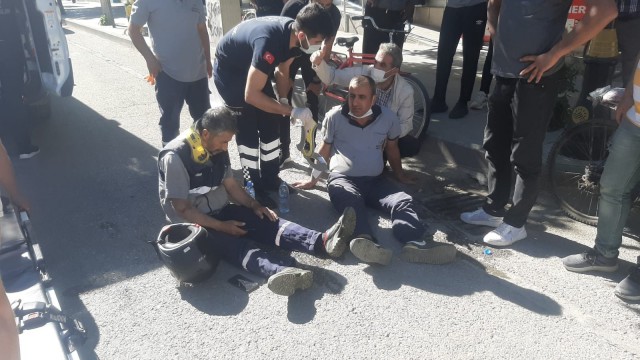 İşe giden belediye personelleri kaza yaptı: 2 yaralı