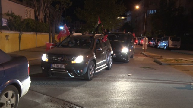 İsrail yüzlerce araçlık konvoyla protesto edildi