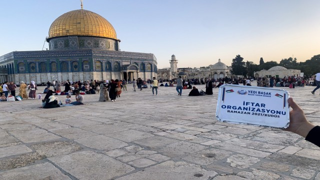 İsrailin saldırısı altındaki Filistine Türkiye desteği