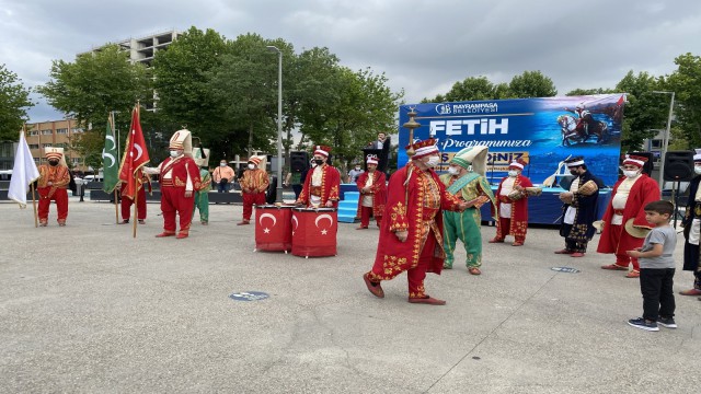 İstanbulun fethi Bayrampaşada coşkuyla kutlandı