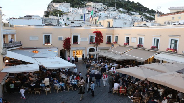 İtalyada son 24 saatte 4 bin 147 yeni vaka