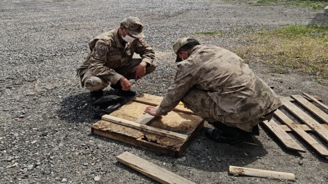 Jandarmadan örnek davranış