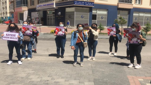 Kadın Cinayetlerini Durduracağız Platformu: Bu ülkede kadınlar reddettikleri kadınlar tarafından öldürülüyor