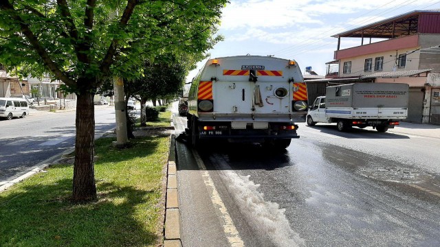 Kahramanmaraşta yollar temizlendi