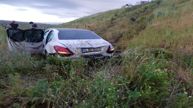 Karacabeyde trafik kazası: 1 ölü, 5 yaralı
