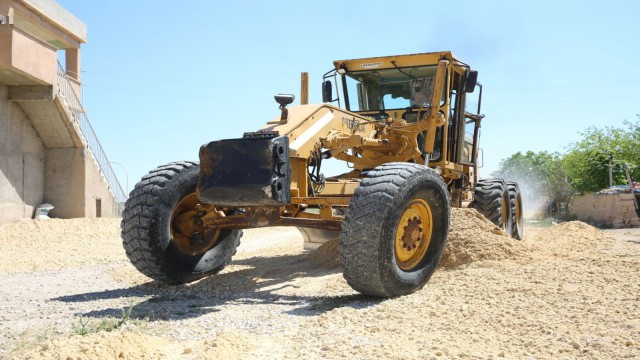 Karaköprü kırsalında yollar yenileniyor