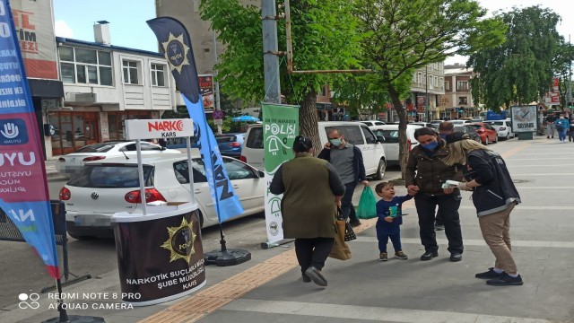 Karsta polis anne ve anne adaylarını bilgilendirdi