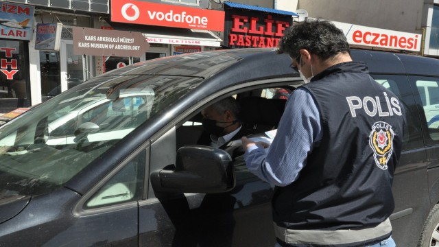 Karsta polisten bayram denetimi