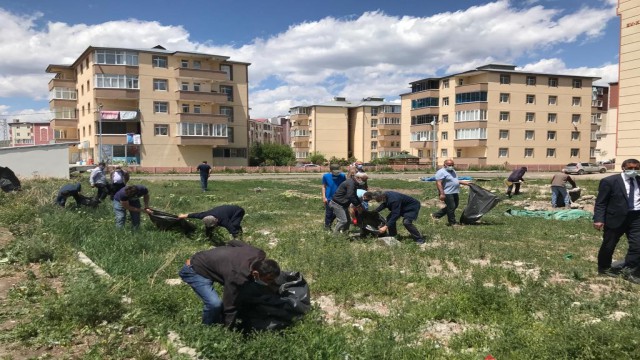 Karsta temizlik kampanya başlatıldı
