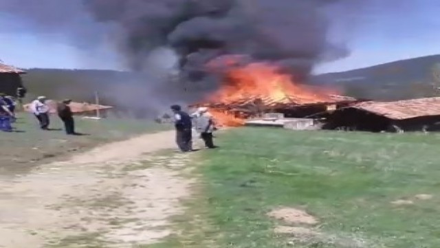 Kastamonuda bayram günü yangın faciası: 1 ölü