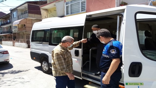 Kaybolan Alzheimer hastası vatandaş ailesine teslim edildi