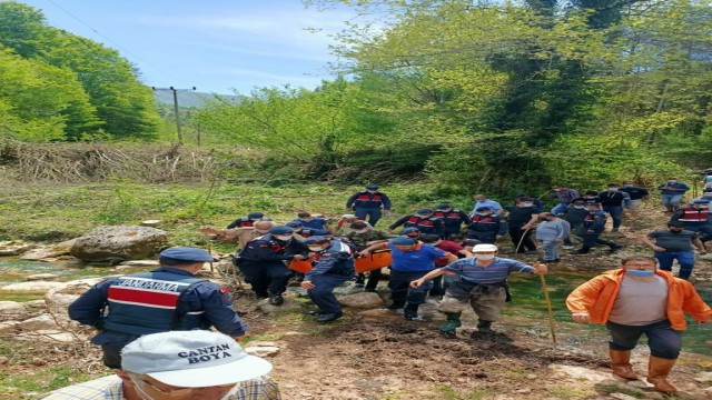 Kayıp adam ormanlık alanda bulundu