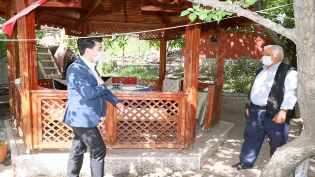 Kaymakam Akduman ve Başkan Çaydan şehit ailelerine ziyaret