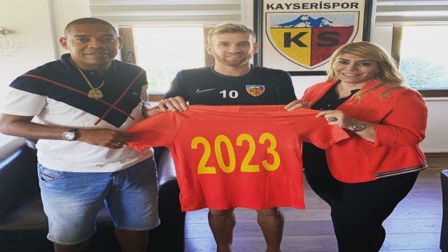 Kayserispor Başkanı Berna Gözbaşı: “Değerini bulmayan hiçbir oyuncumu satmam”