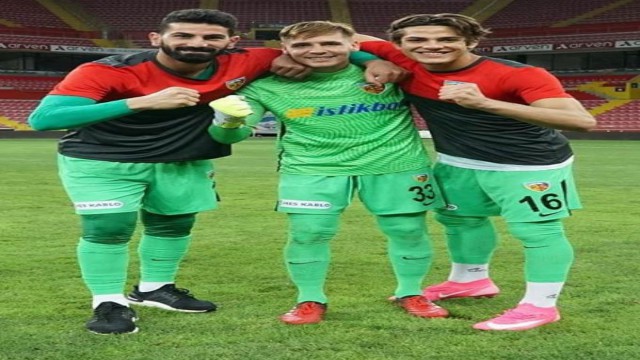 Kayserisporda 3 kaleci forma giydi