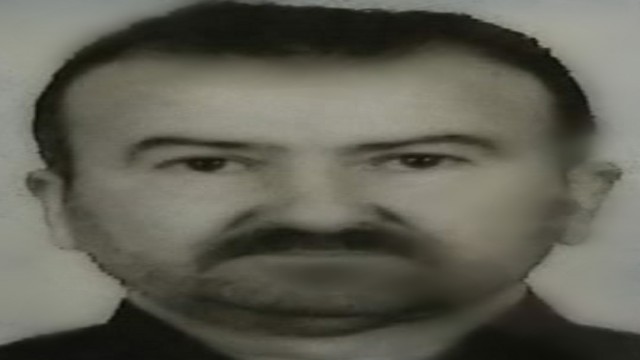 Kaza yapan araçların çarptığı yaya hayatını kaybetti