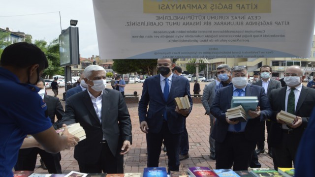 Kitap kampanyasına Tavşanlıdan