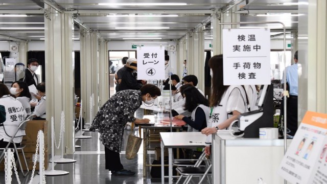 Kitlesel aşılama merkezleri Japonyada faaliyete başladı