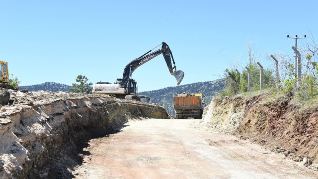 Konya Büyükşehirden 2021de mahalle yollarına 128 milyon lira