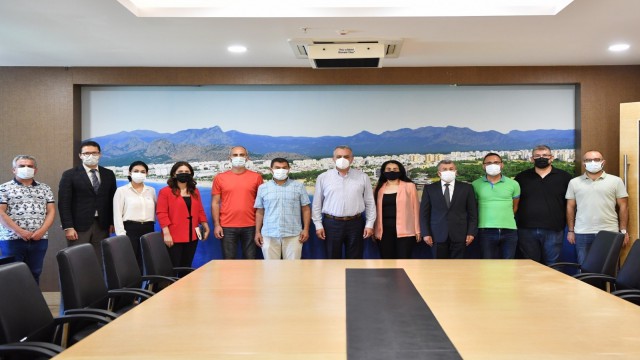 Konyaaltında memurları sevindiren sözleşme