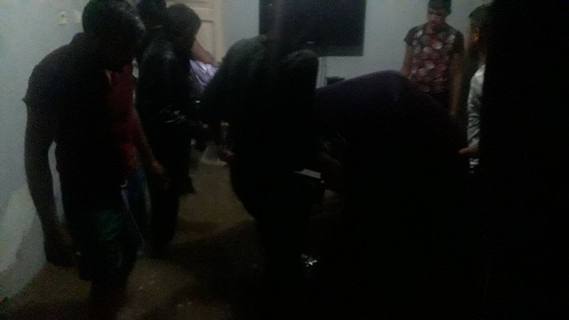 Kozanı sağanak vurdu: Birçok evi su bastı, araçlar mahsur kaldı