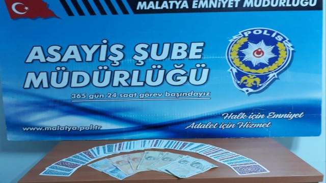 Kumar oynayan 4 şahsa ceza