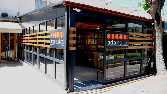 Kuşadasında ‘Halk Adamarket ilgi görüyor