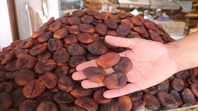 Malatyada kuru kayısı ihracatı yüz güldürüyor