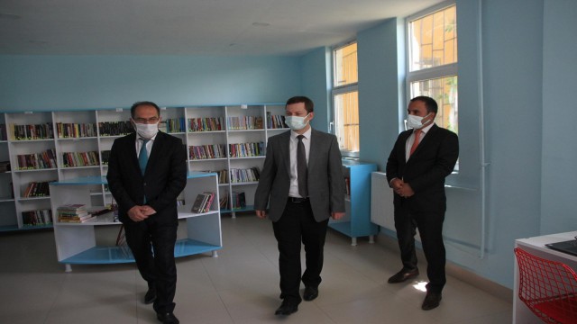 Malazgirtte okul yenileme çalışması