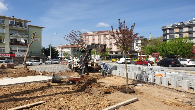 Maltepede Atatürk Parkı halkın istediği gibi dönüşüyor