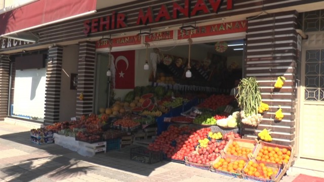 Manava dadanan hırsız kamerada