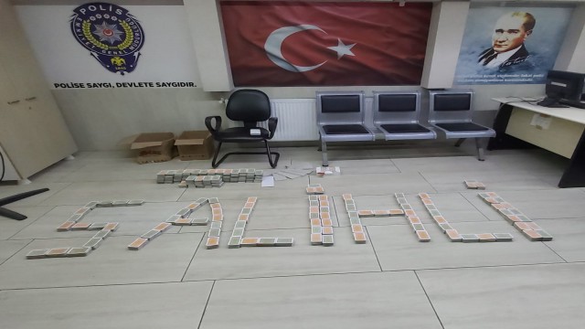 Manisada aynı eve 2inci kumar baskını