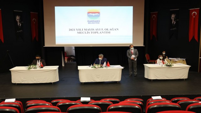 Marmaris Belediyesi esnafın yanında