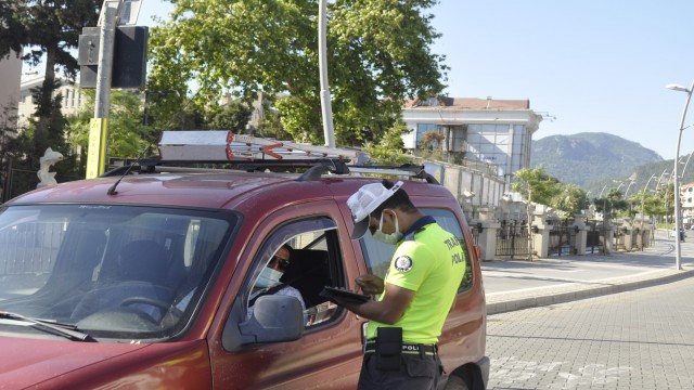 Marmariste bayram denetimlerinde 1 günde 55 bin lira ceza kesildi