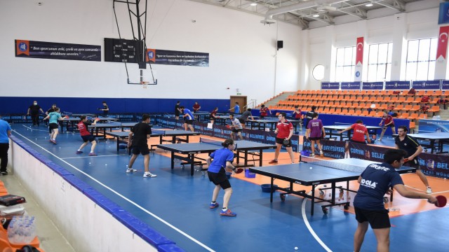 Masa Tenisi Milli takımları Çorumda hazırlanıyor