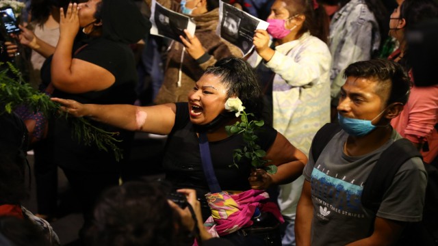 Meksikada metro kazası protesto edildi: Kaza değil, ihmaldi