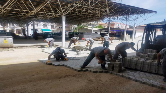 Menteşe pazar yerinde altyapı tamamlandı