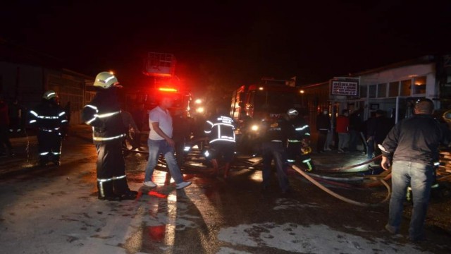 Merzifonda iş yeri yangını