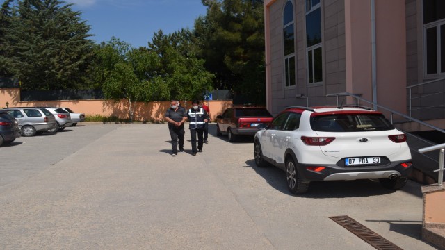 Merzifonda kaçak içki operasyonu: 1 gözaltı