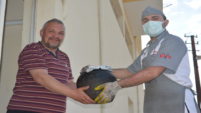 Merzifonluların vazgeçilmezi keşkek geleneğine pandemi engel olamadı