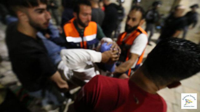 Mescid-i Aksa saldırısında yaralı sayısı 205'e yükseldi