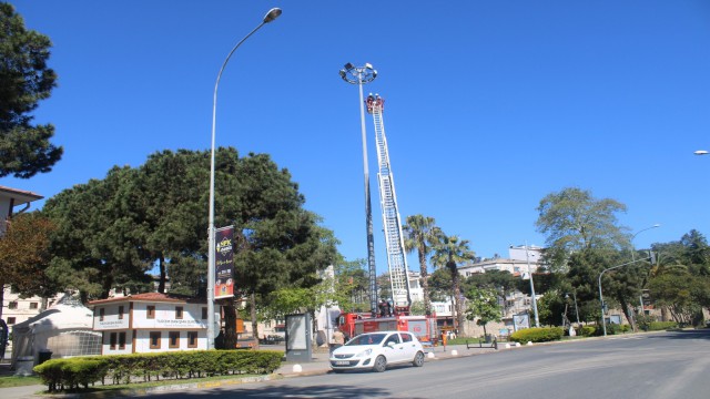 Meydan aydınlatılması tamamlandı