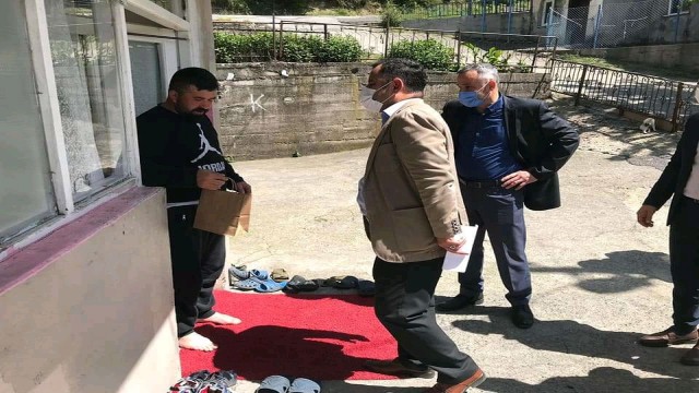 Muhtardan köy sakinlerine bayram hediyesi