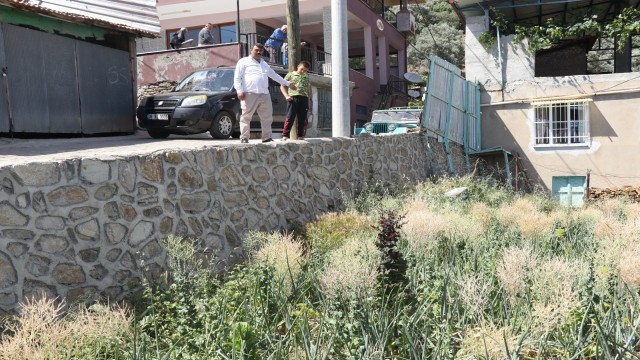 Nazillide mahallelere yatırım sürüyor