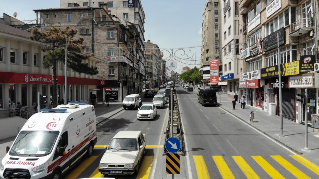 Nevşehirde kısıtlamada trafik yoğunluğu yaşanıyor