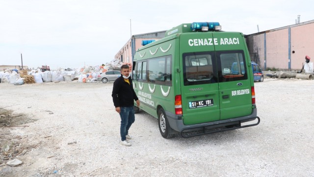 Niğdede plastik kırma makinesine düşen işçi hayatını kaybetti