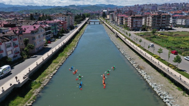 Ordunun dereleri yelken ve kano parkuru oldu